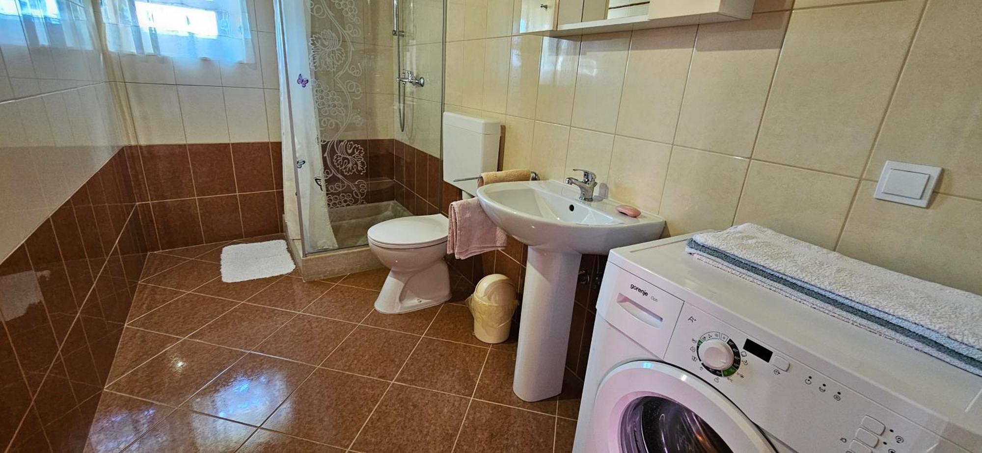 Apartments Vesna With Pool - New! Sveti Lovrec Pazenaticki Bilik gambar